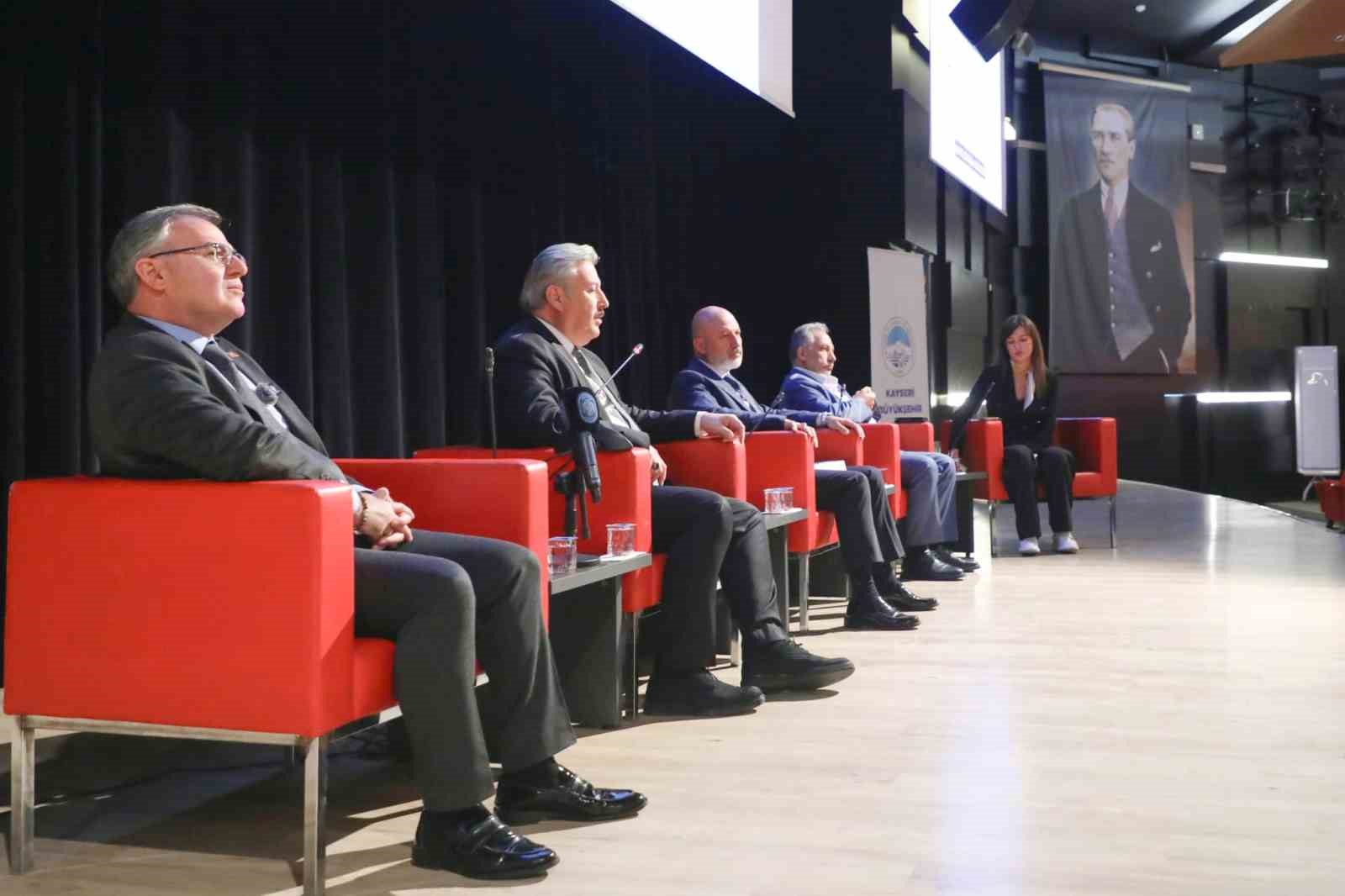 Başkan Palancıoğlu, kentsel dönüşüm çalışmalarını anlattı
