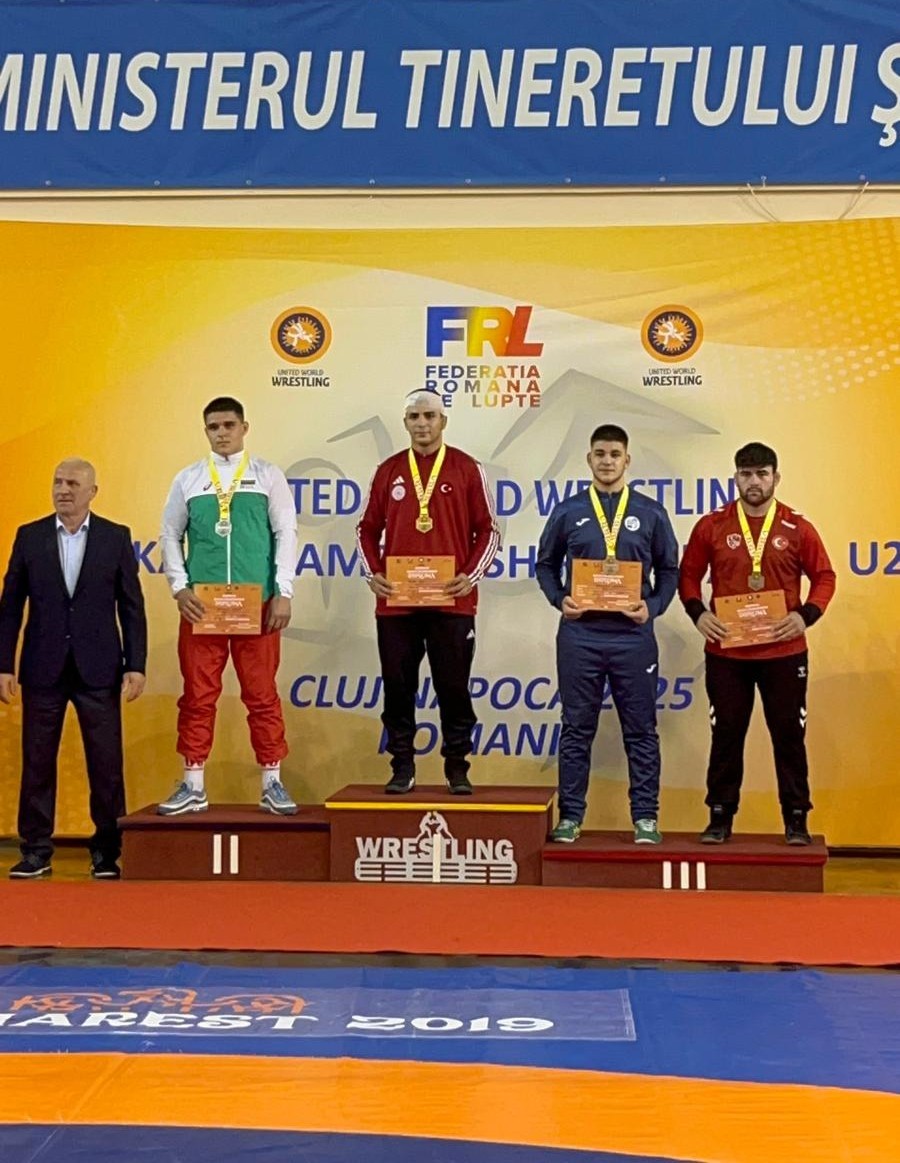 Gebzeli güreşçiler Balkan Şampiyonası’ndan madalyalarla döndü