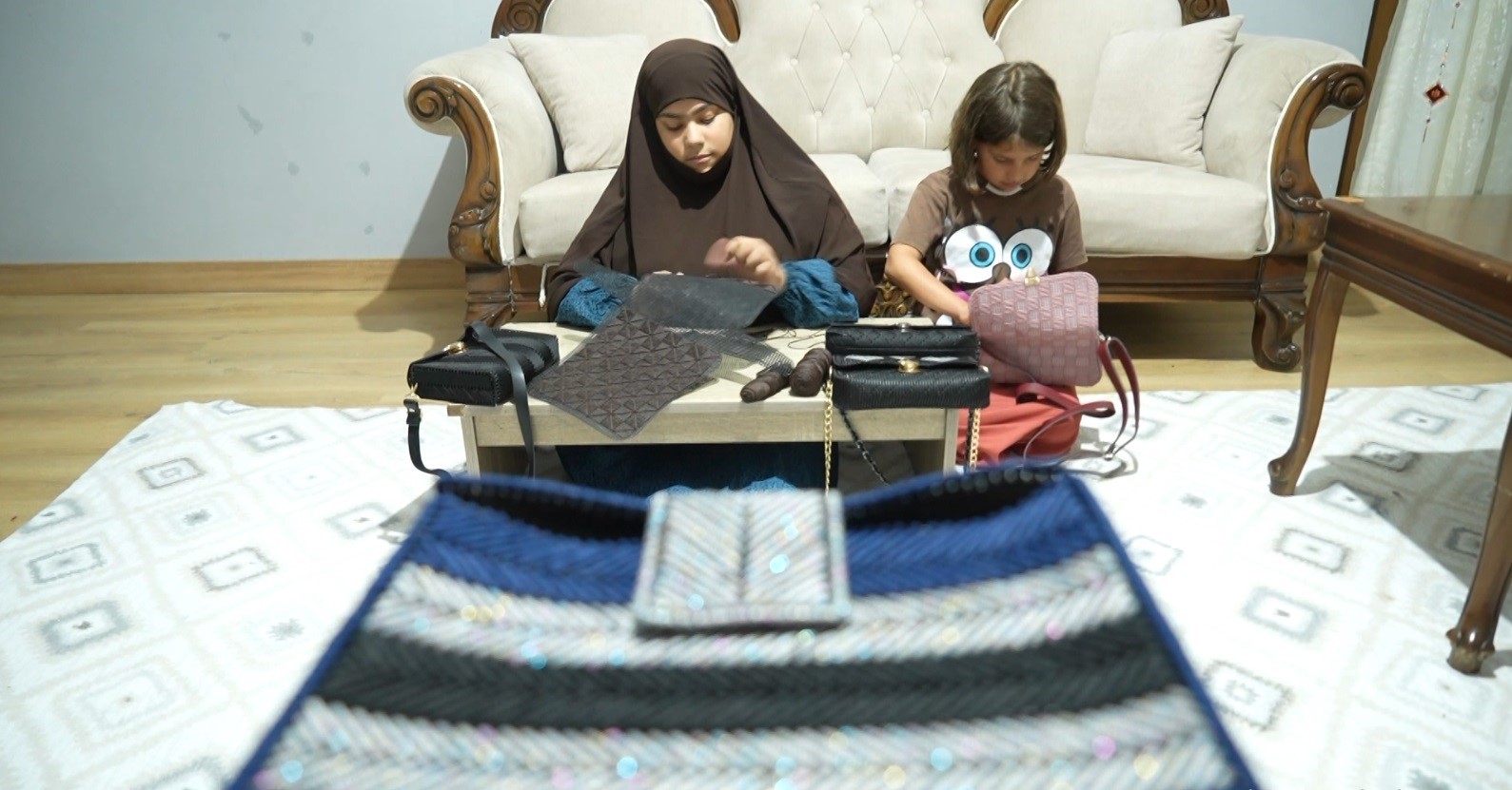 Bir çantayla başlayan umut: Tuana azmiyle engelleri aştı
