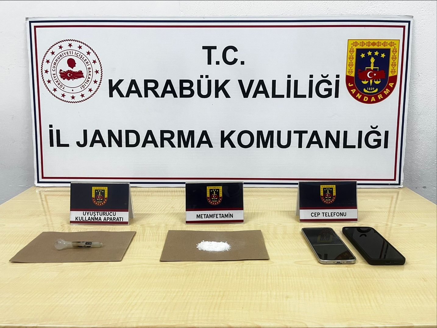 Karab&uuml;k&rsquo;te Jandarmadan uyuşturucu operasyonu
