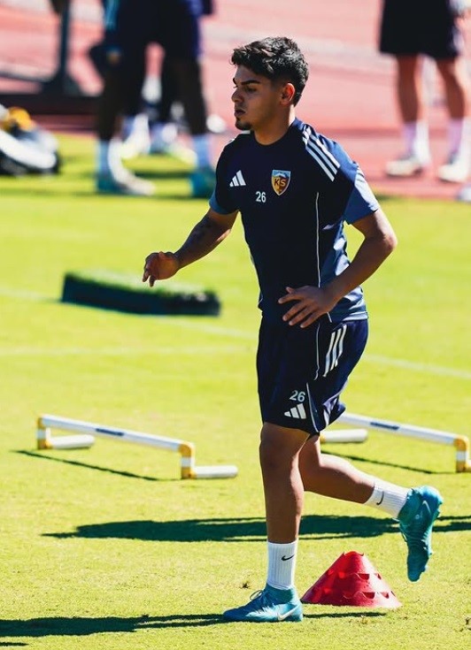 Kayserispor’un genç oyuncusu Burak Erkan A takıma yükseldi