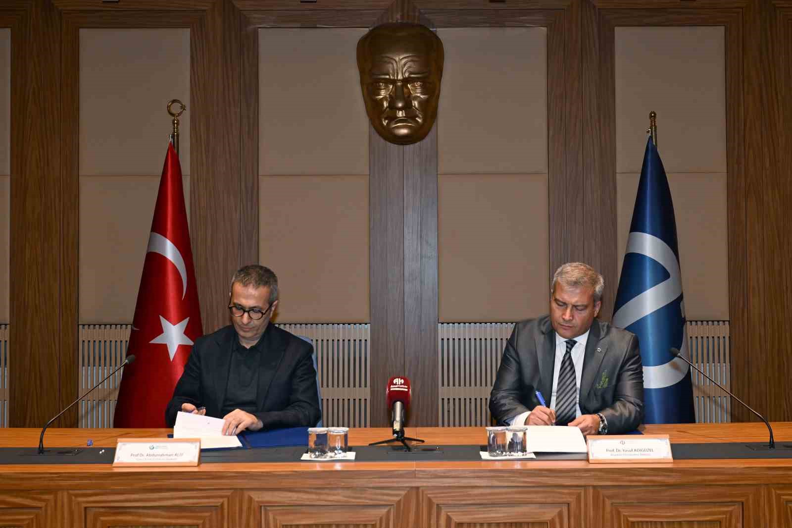 Anadolu &Uuml;niversitesi ve Yunus Emre Enstit&uuml;s&uuml; arasında iş birliği protokol&uuml; imzalandı
