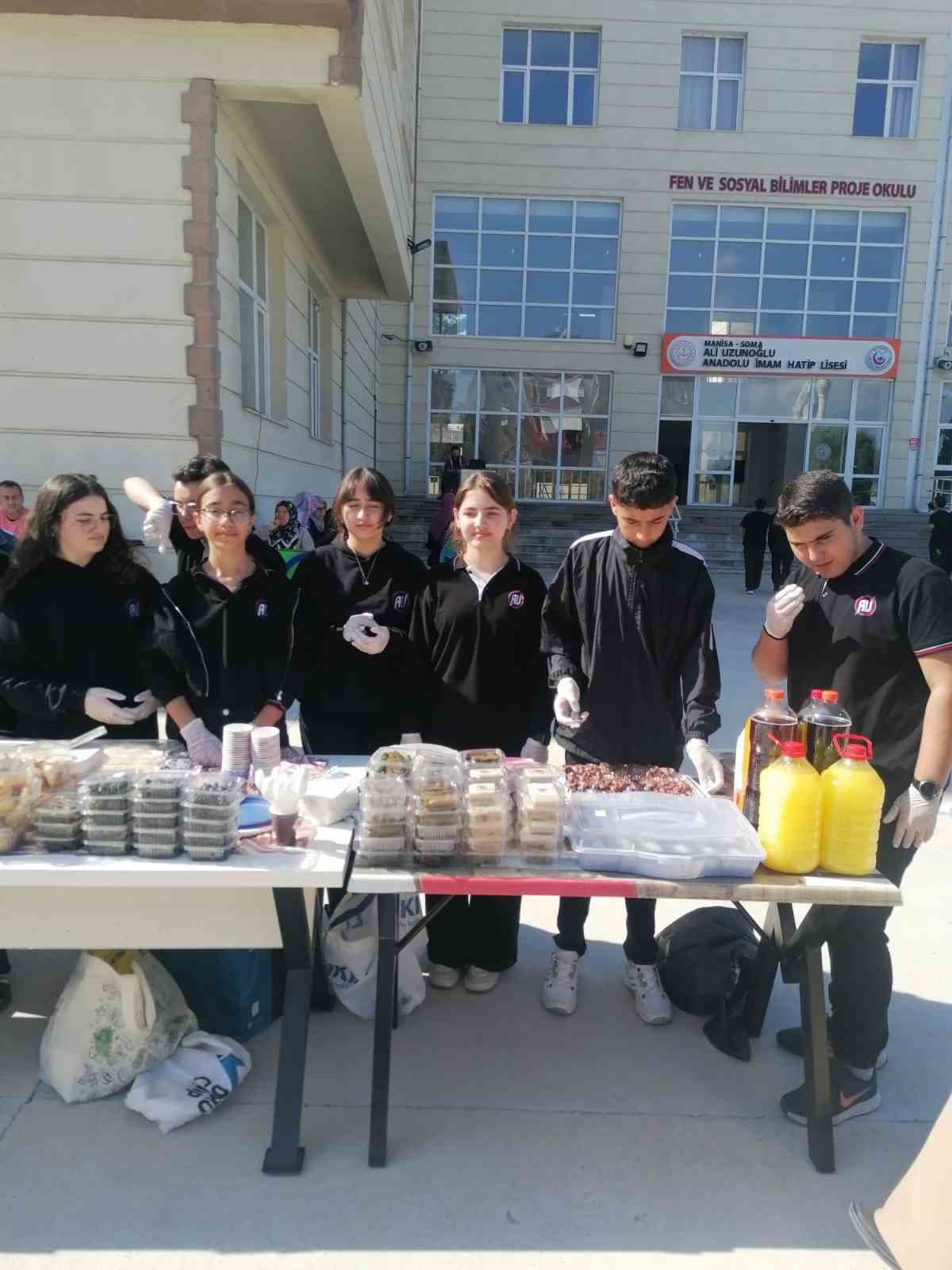 Soma Ali Uzunoğlu Lisesi&rsquo;nden Gazze&rsquo;ye yardım eli
