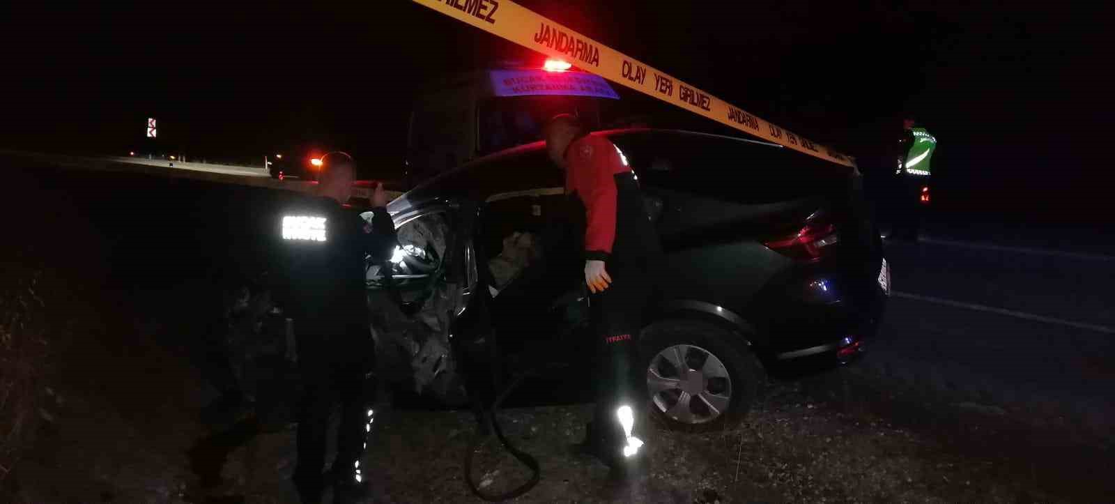 Burdur’da otomobil ile tır çarpıştı: 1 ölü, 2 yaralı