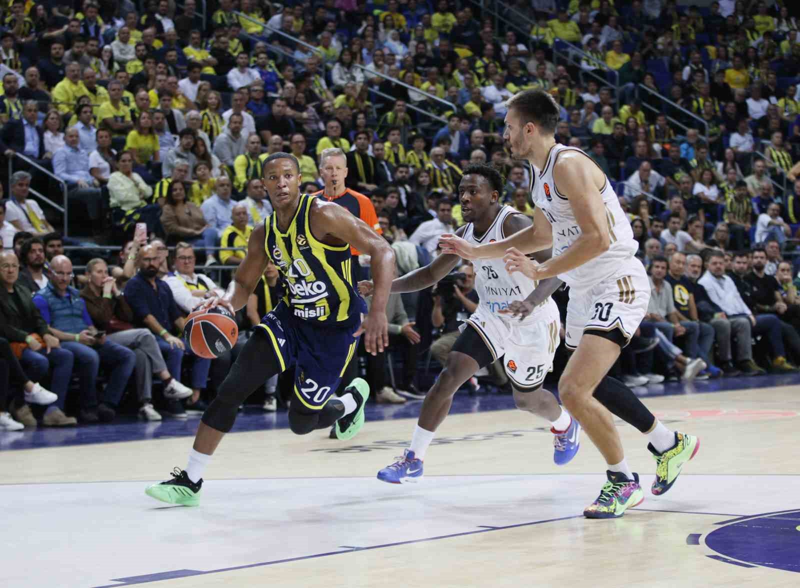 Euroleague: Fenerbahçe: 69 - Dubai Basketbol: 93