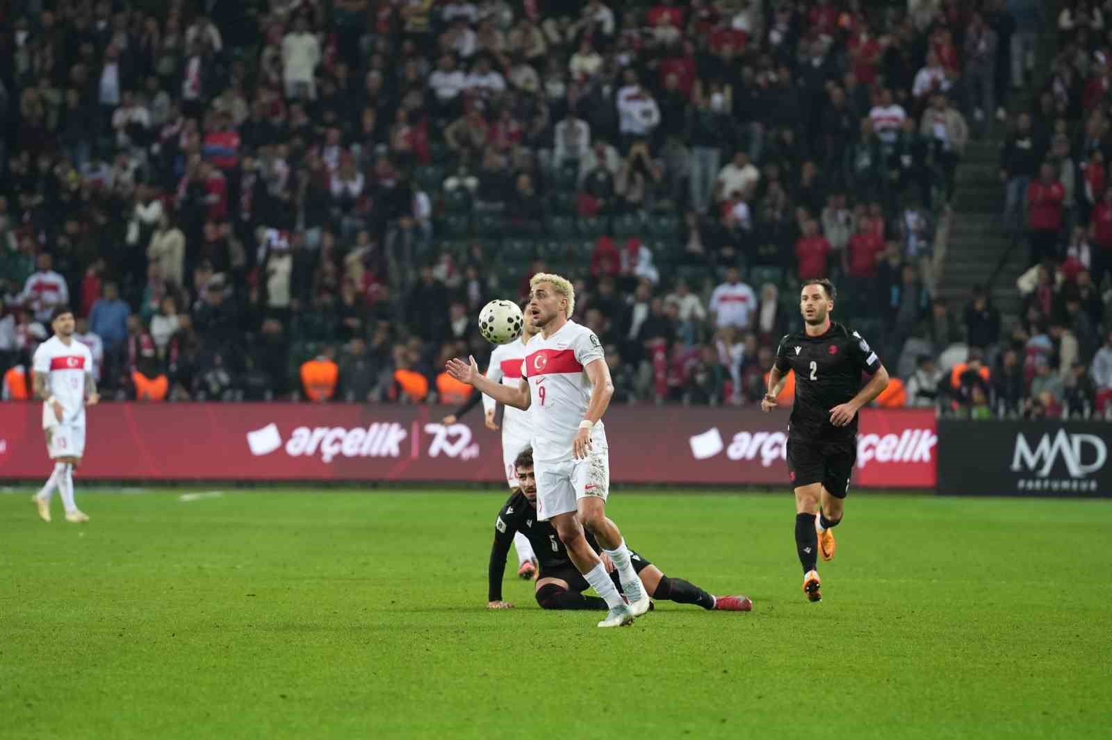 Barış Alper Yılmaz, 2 maç sonra sahada