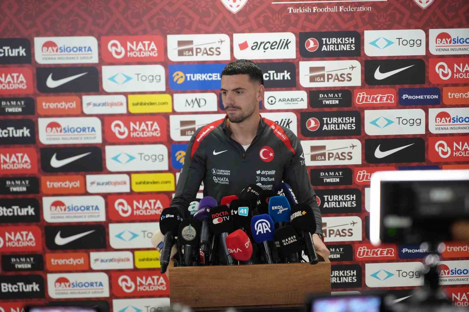 Merih Demiral: "4-1 plaka oldu, Kocaelililer için ayrı güzellikte oldu"
