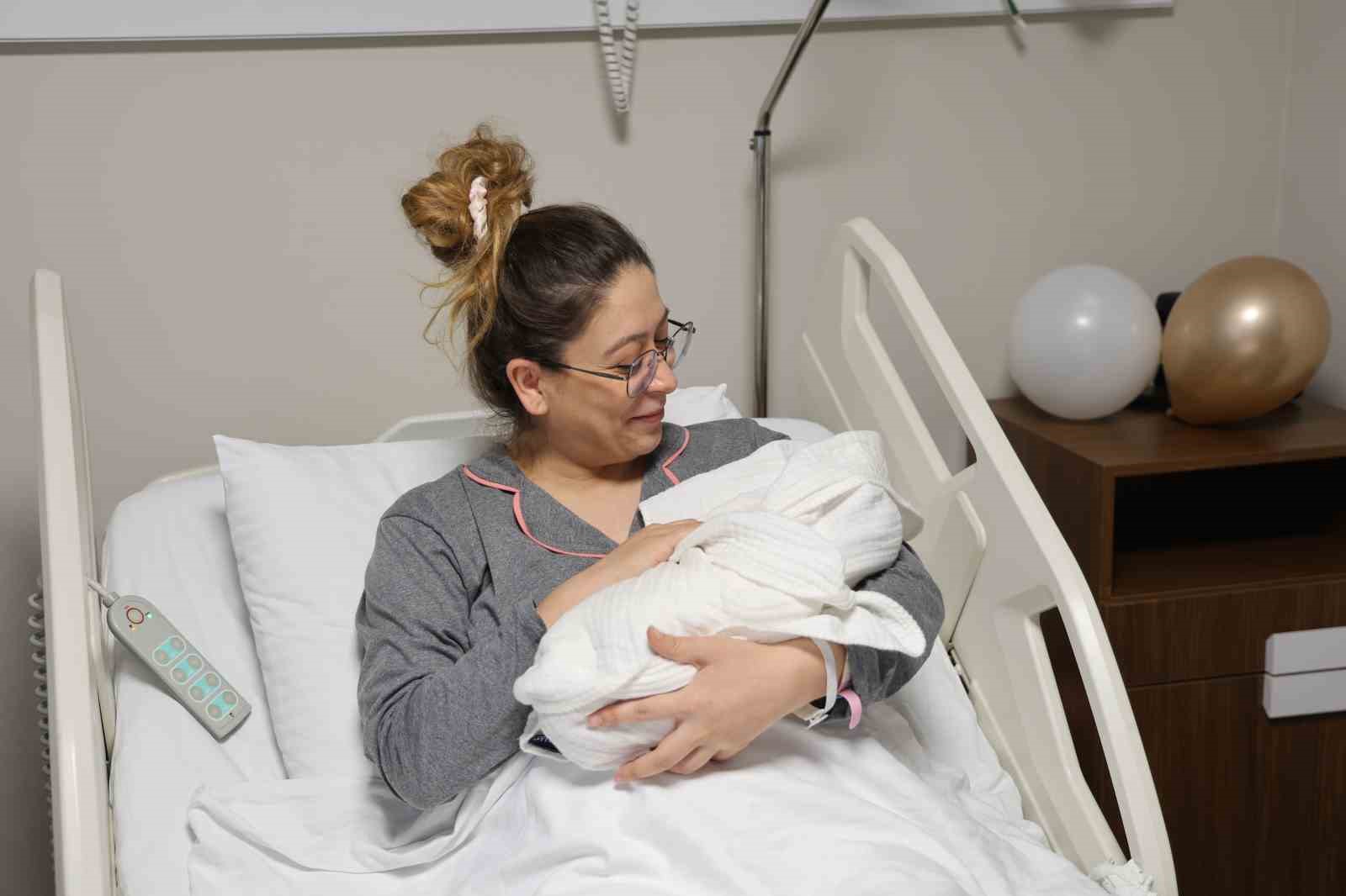 Tekrarlayan d&uuml;ş&uuml;klerin ardından gelen mutluluk
