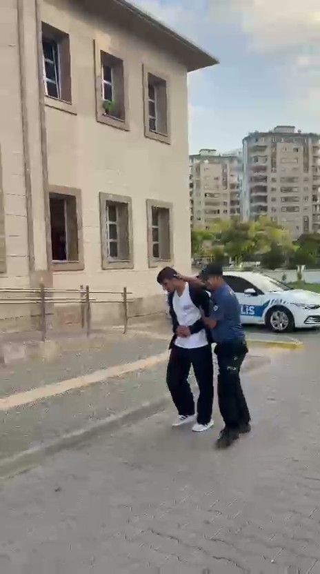 İstanbul’da 27 yıl ceza alan hırsız, Adana’da yakalandı