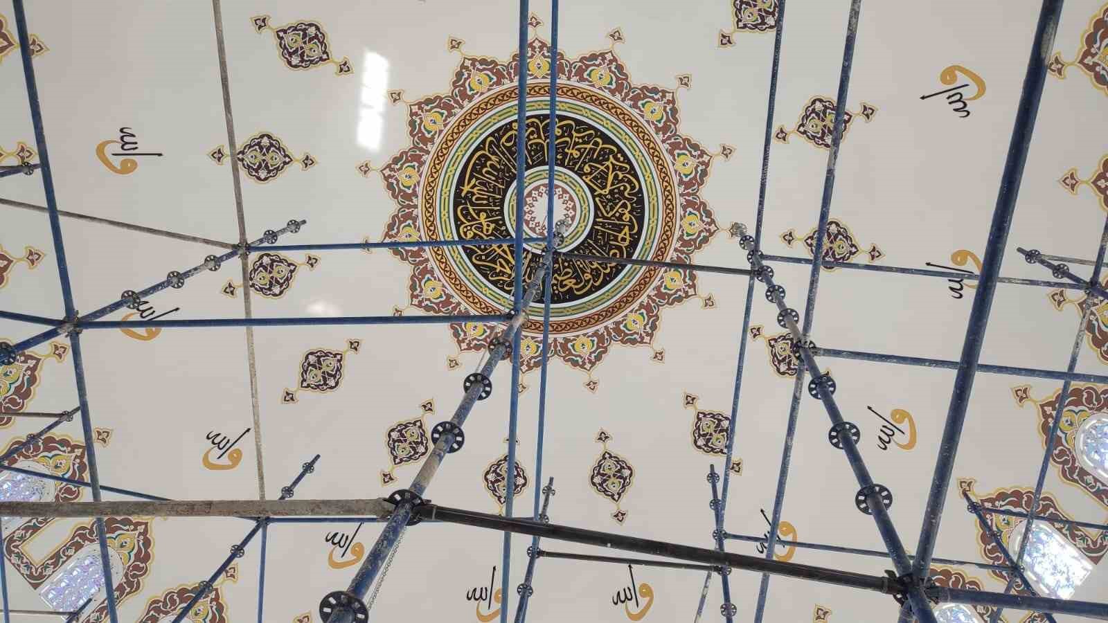 Osmanlı mimarisinin izlerini taşıyan caminin y&uuml;zde 80&rsquo;ni tamamlandı
