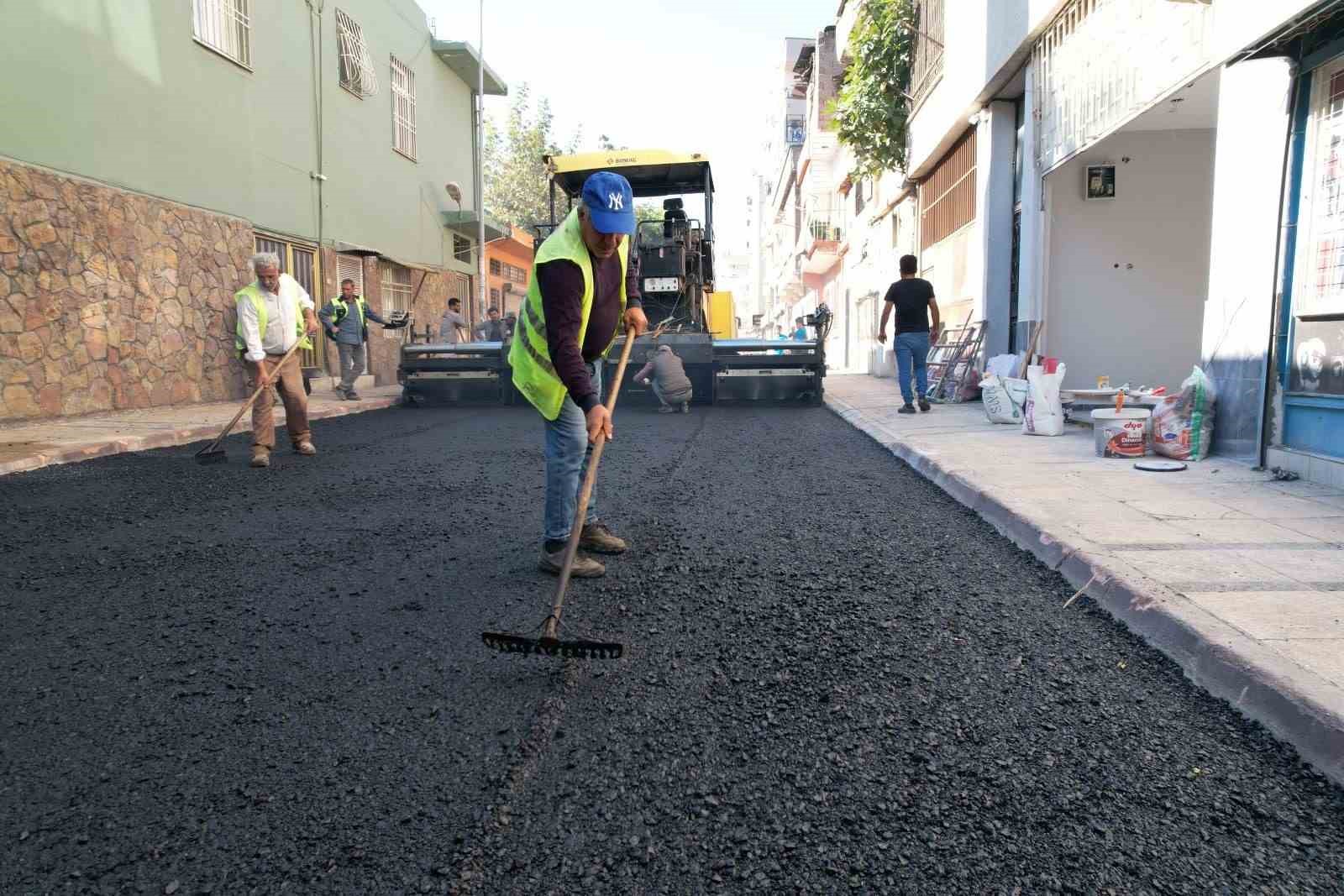 Akdeniz’de sokaklar yenileniyor