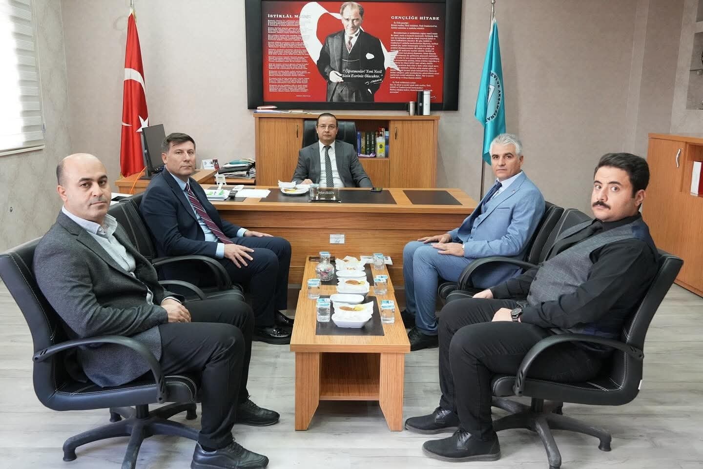 Kaymakam Baycar, &ouml;ğretmenevi ve Akşam Sanat Okulundaki &ccedil;alışmaları inceledi
