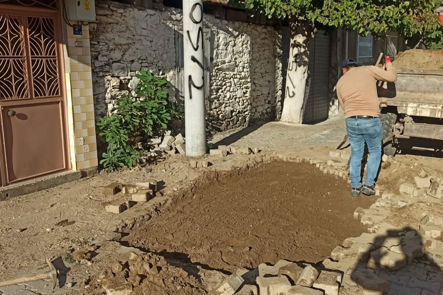 Yenipazar’da eş zamanlı çalışmalar sürüyor