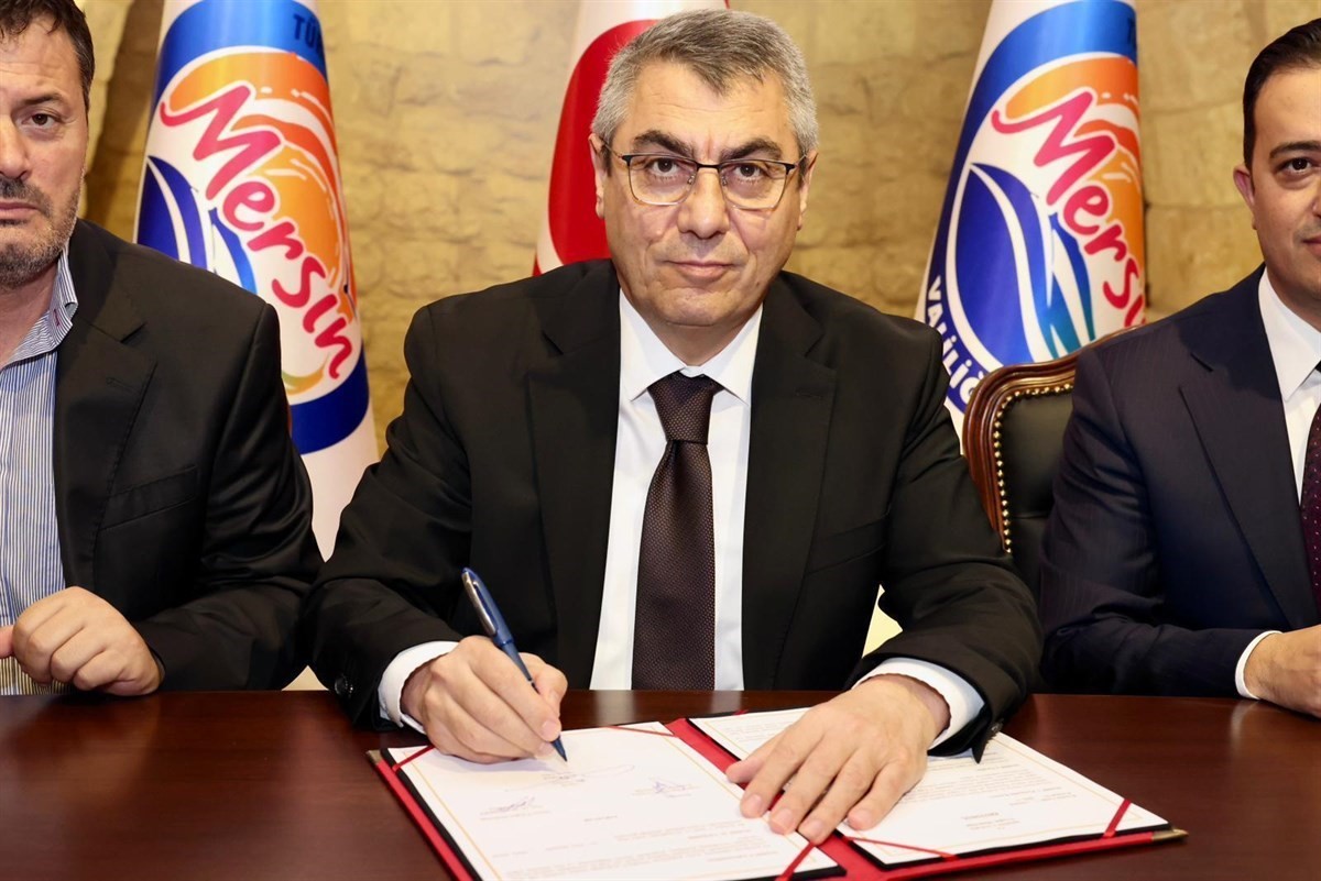 Mersinde 4 yeni acil salk hizmetleri istasyonu iin protokol imzaland
