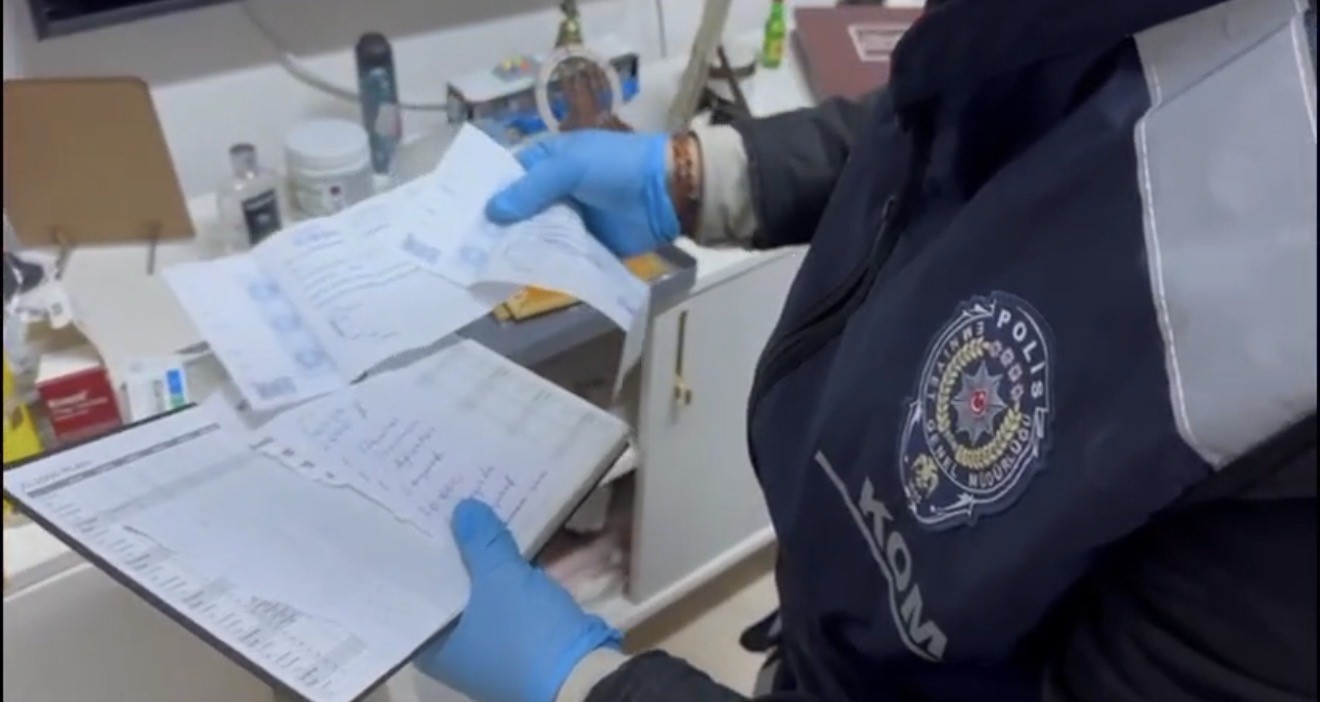 Samsun’da KOM ekiplerinden tefecilik ve silah ticareti operasyonu