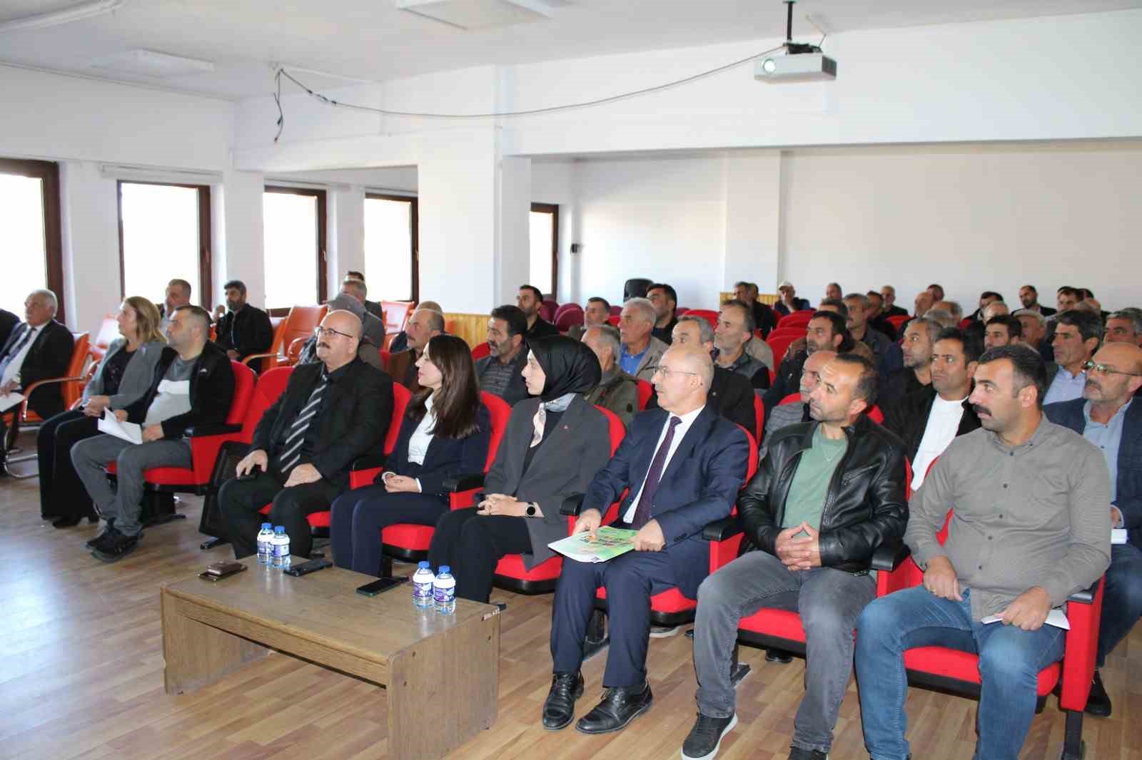 Tercan&rsquo;da muhtarlara yönelik toplantı düzenlendi