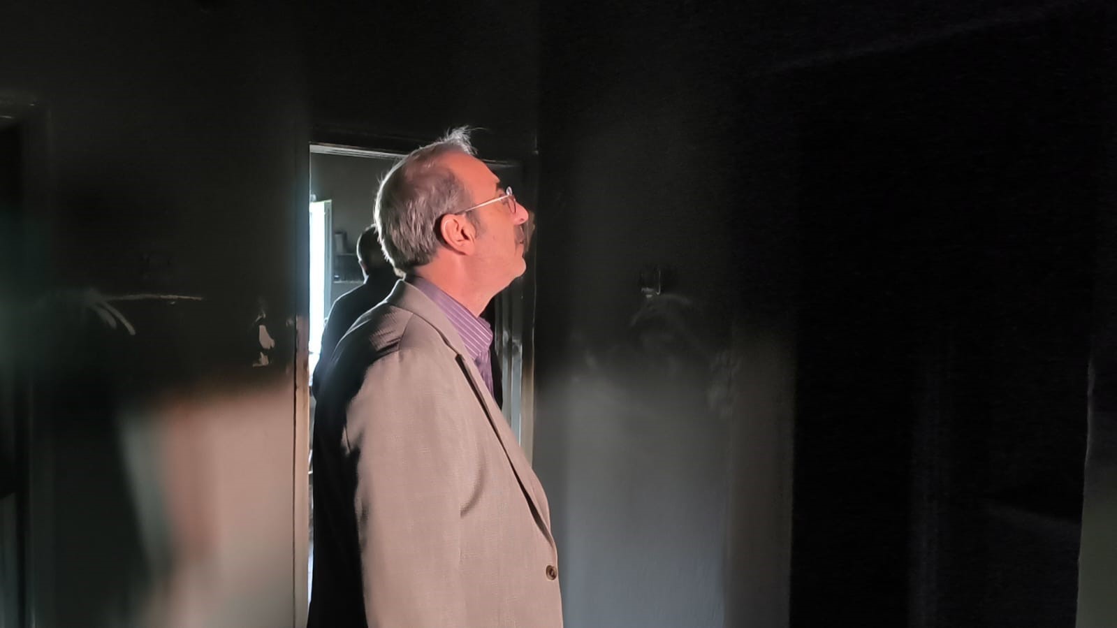 AK Parti&rsquo;den yangın mağduru aileye destek s&ouml;z&uuml;
