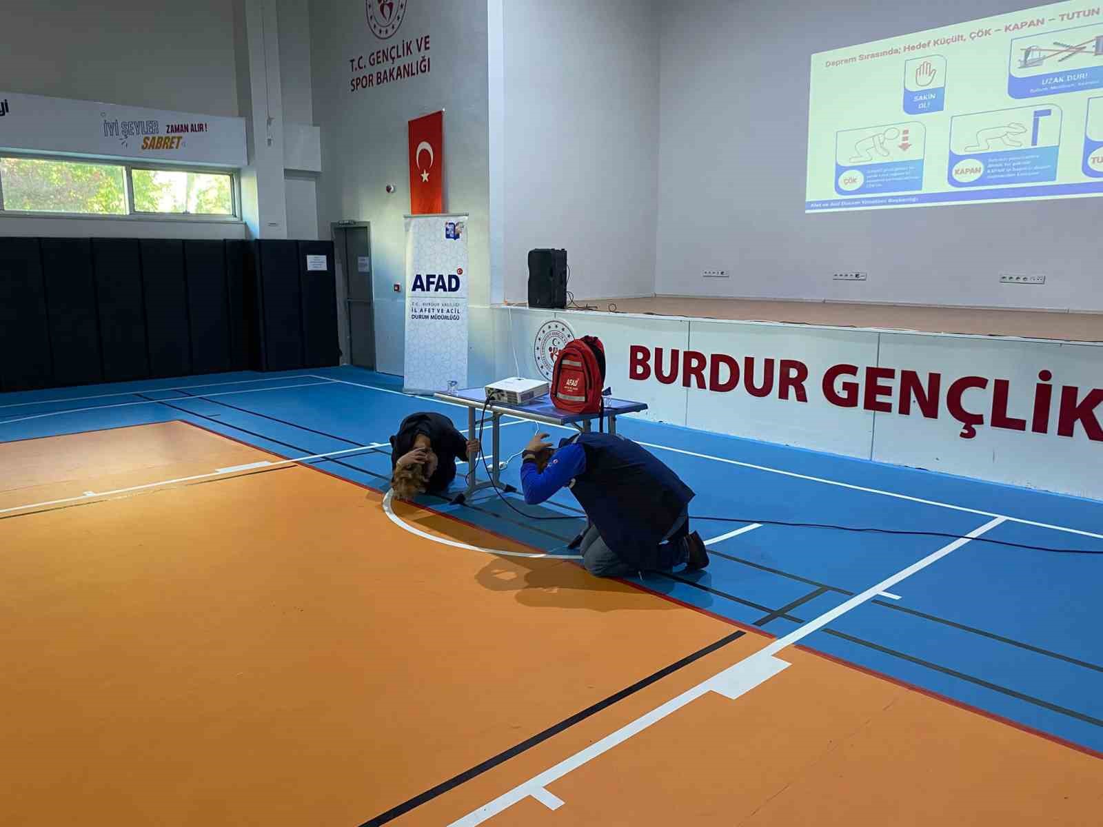 Burdur’da afete karşı eğitimler devam ediyor