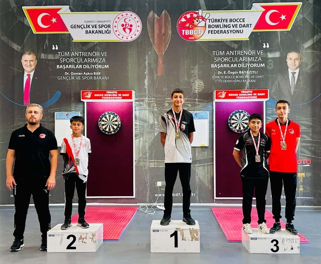 Elazığ Dart Takımı T&uuml;rkiye&rsquo;nin zirvesinde
