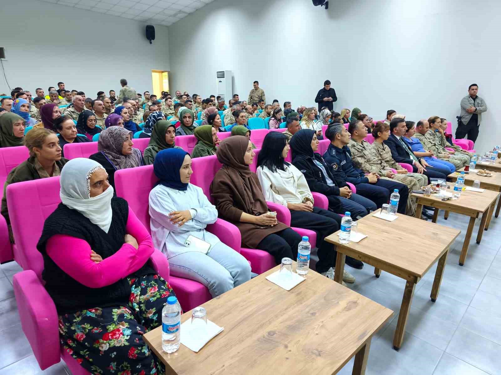 Çemişgezek’te  ‘Kadına Yönelik Şiddetle Mücadelede’ programı