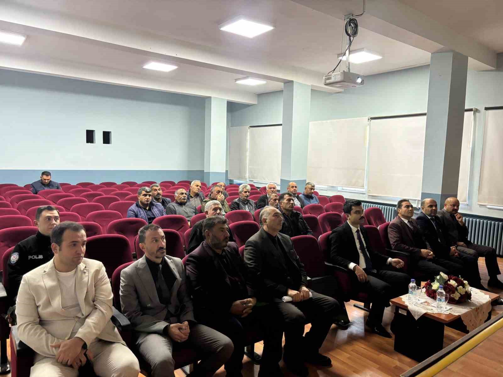 Susuz’da okul servis sürücülerine eğitim verildi