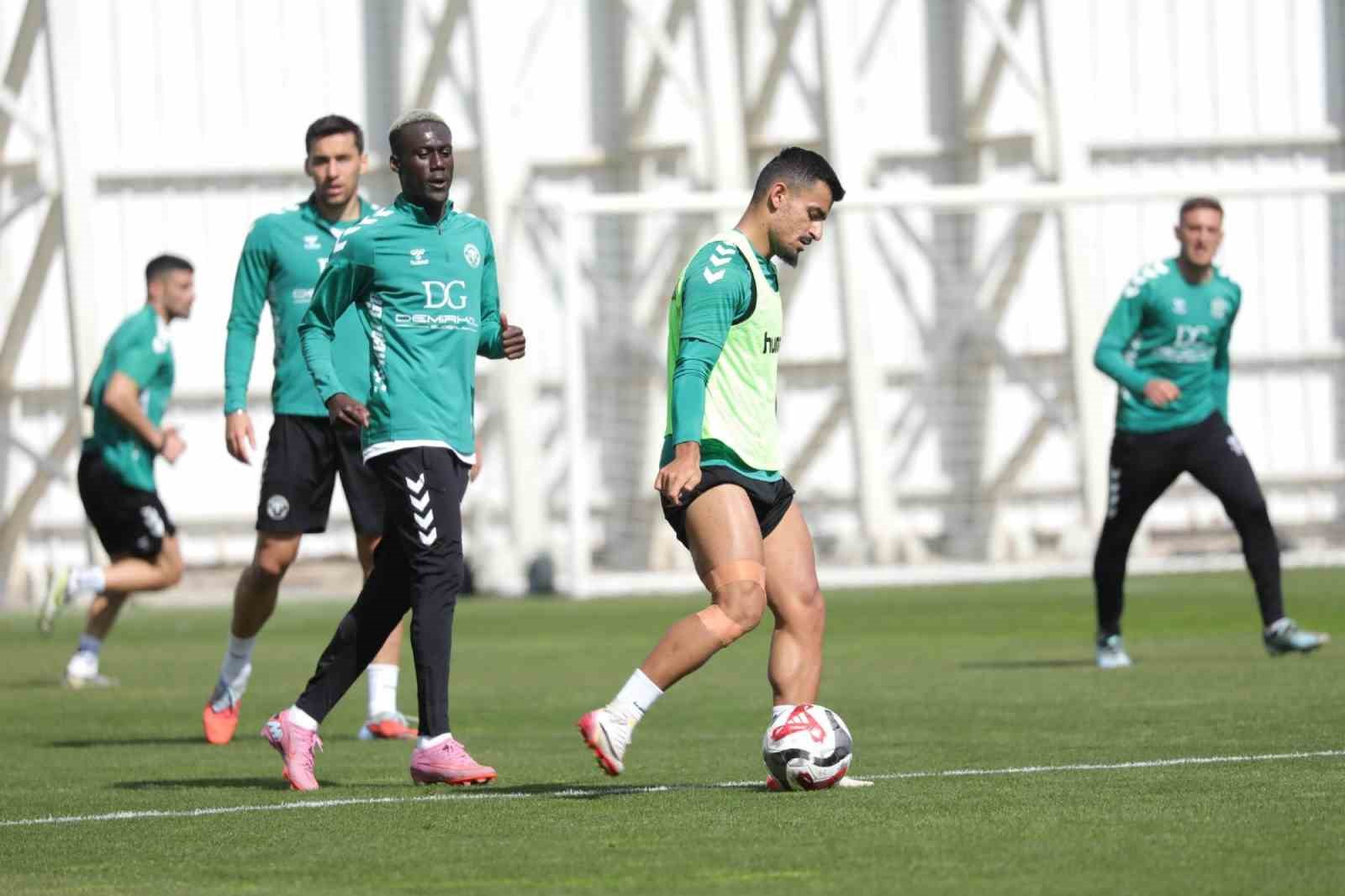 Konyaspor, Kocaelispor maçının hazırlıklarını sürdürüyor