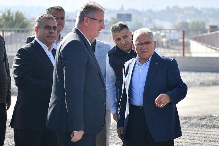 Başkan Büyükkılıç’tan 29 Ekim’de açılması planlanan kavşağa yakın takip