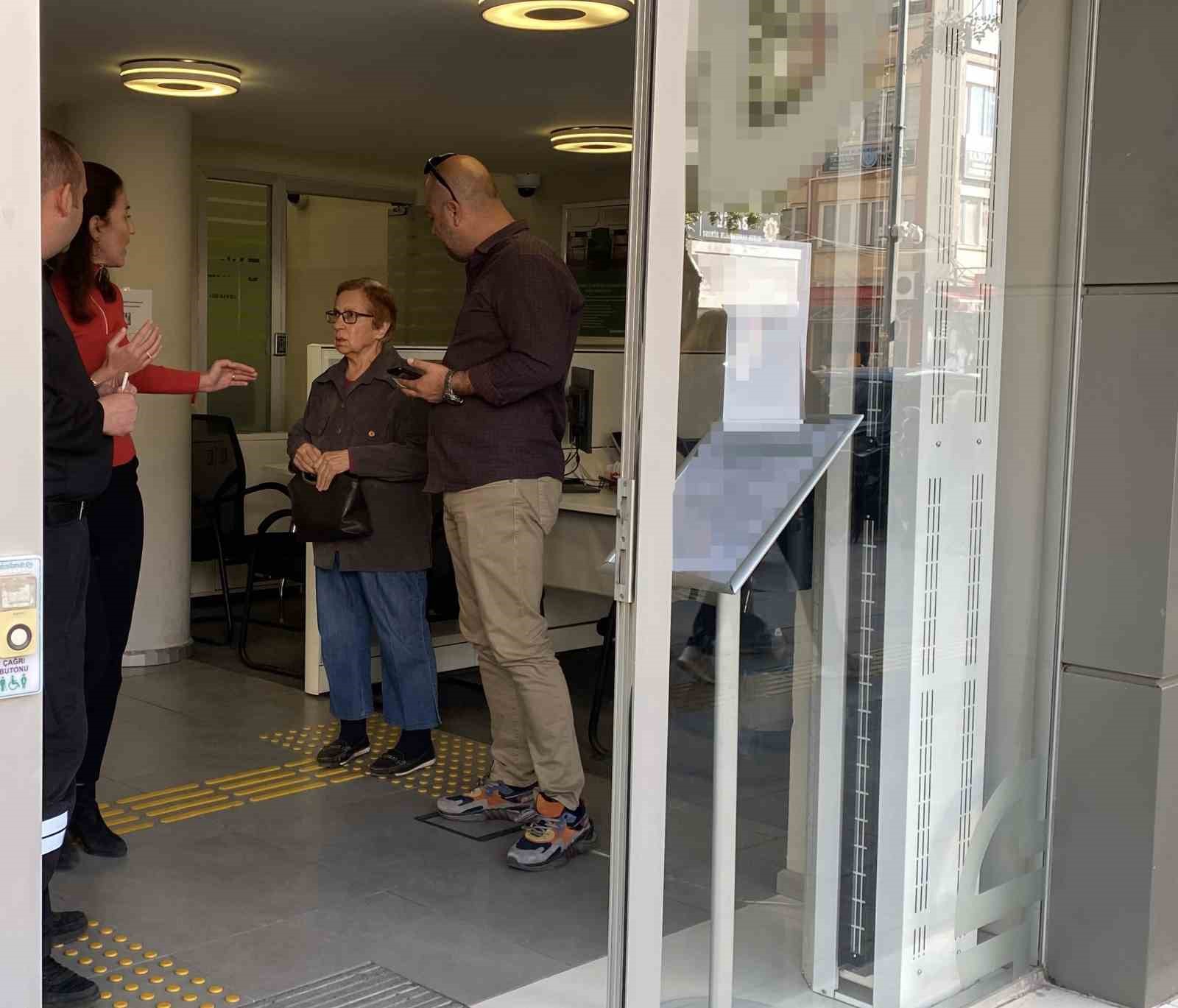 Burdur’da yaşlı kadın, 650 bin lira dolandırılmaktan son anda kurtuldu