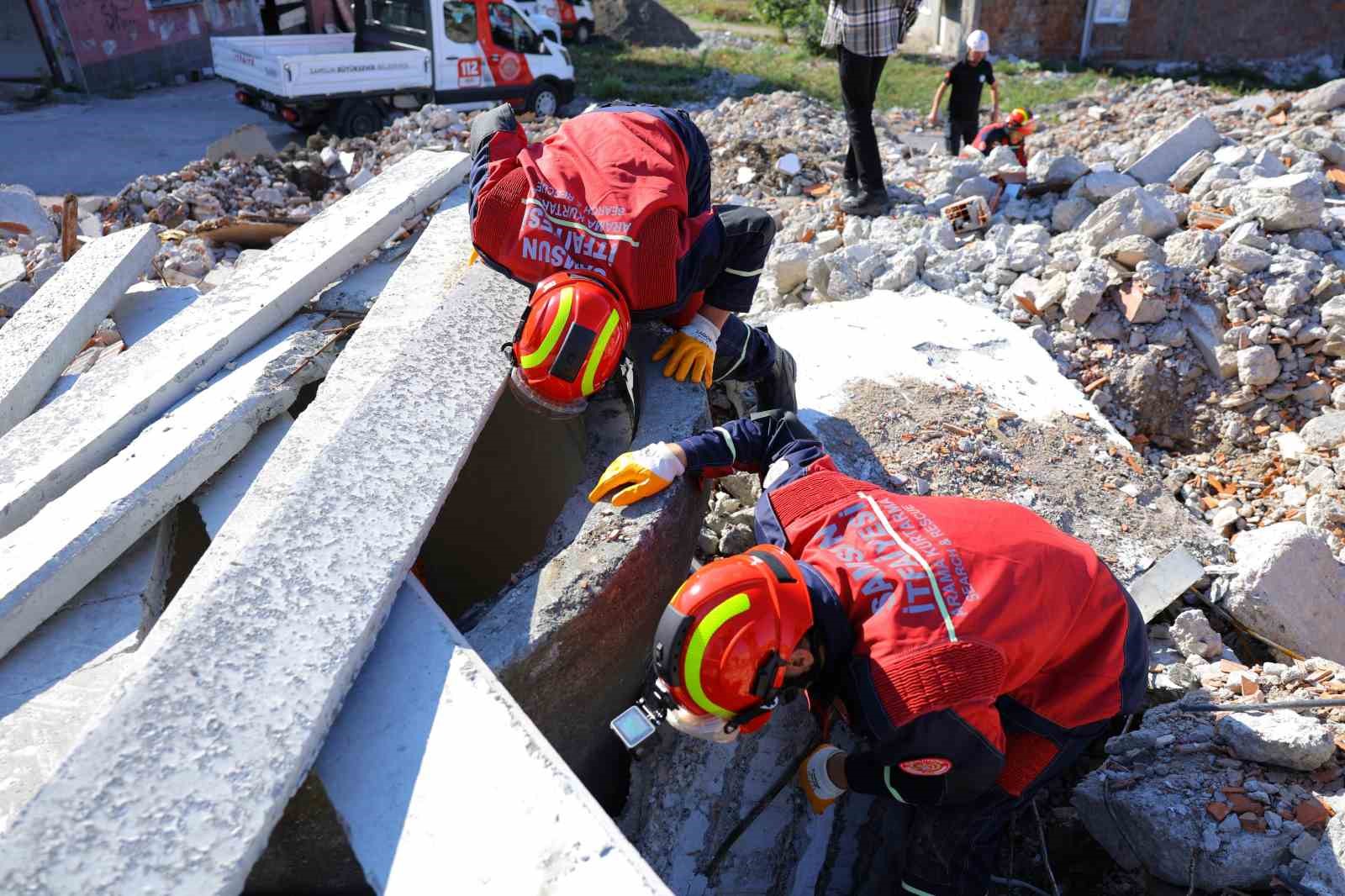 Samsun Büyükşehir’den nefes kesen tatbikat