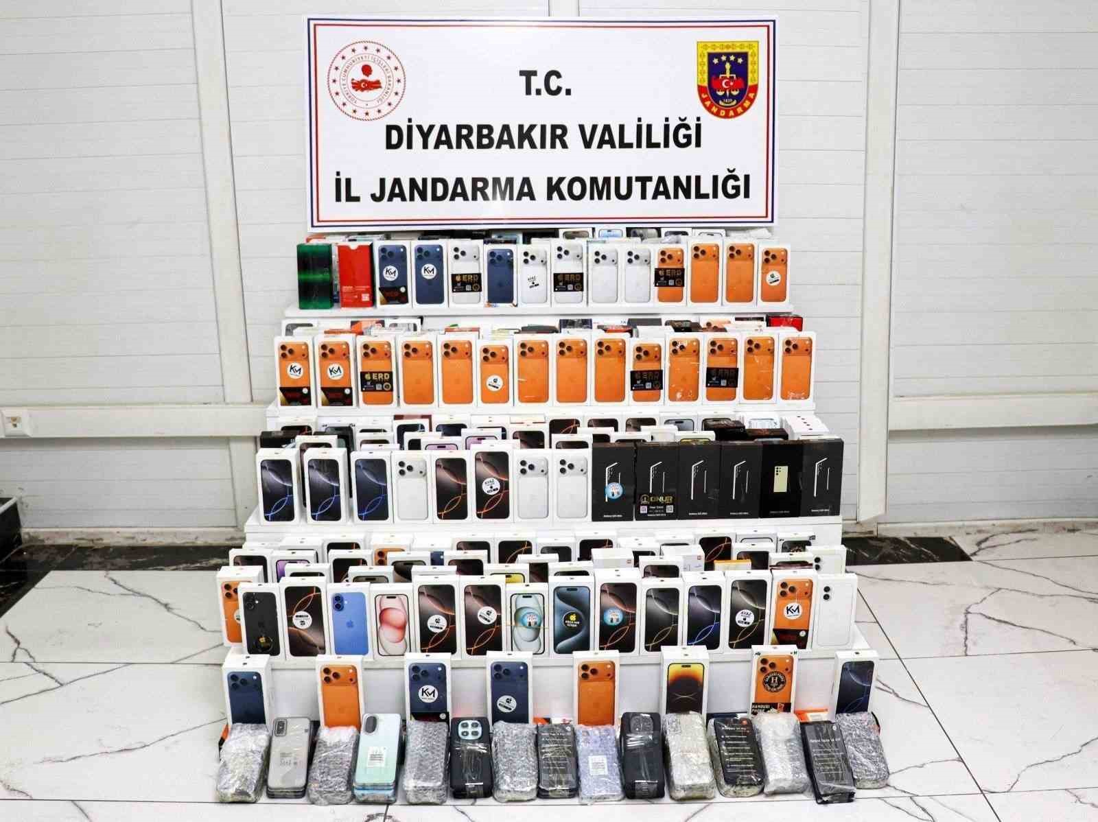 Diyarbakır’da kaçakçılık operasyonları: 29 şüpheli hakkında işlem yapıldı