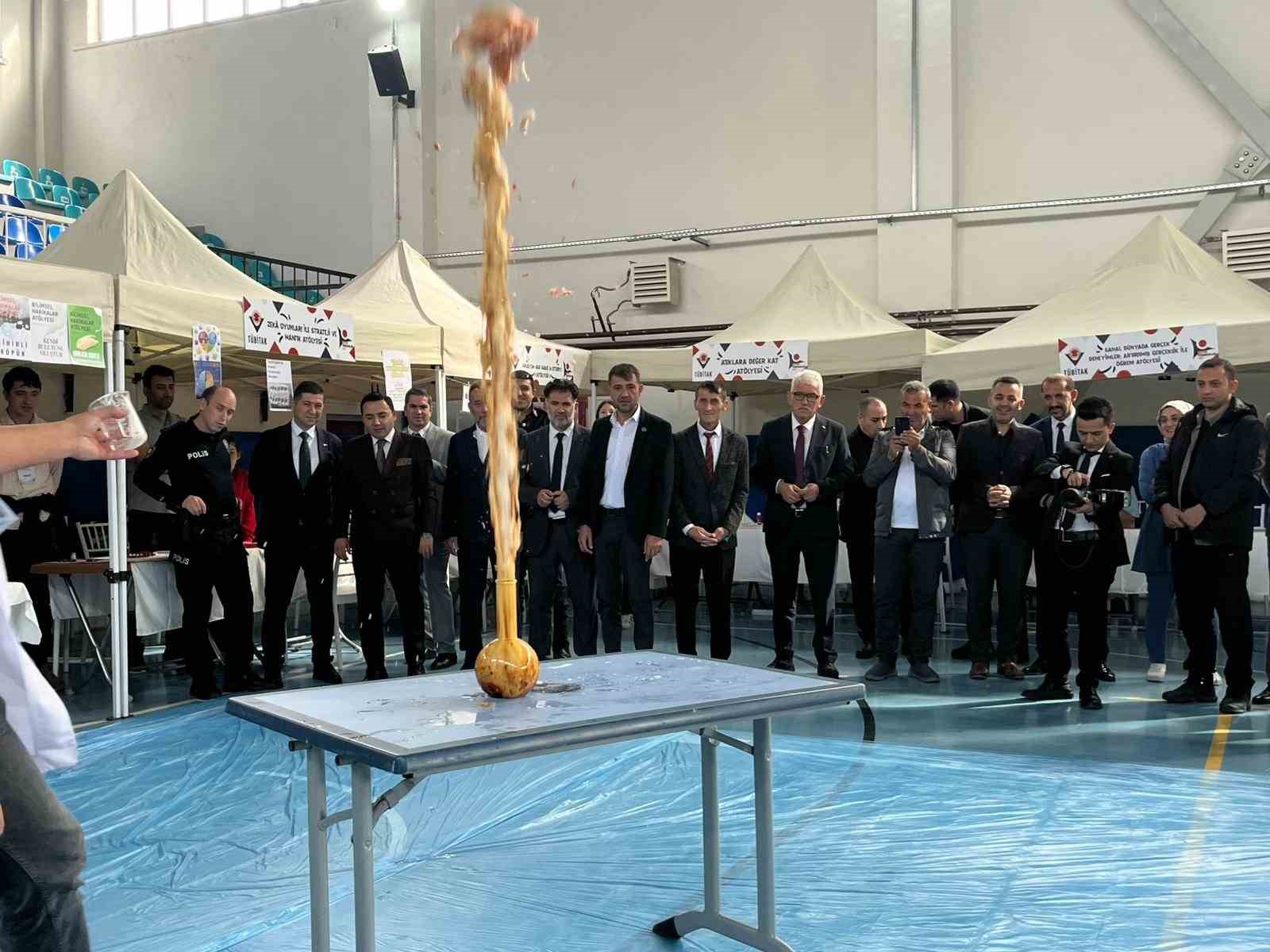 Kocaali’de TÜBİTAK 4007 Bilim Şenliği büyük ilgi gördü
