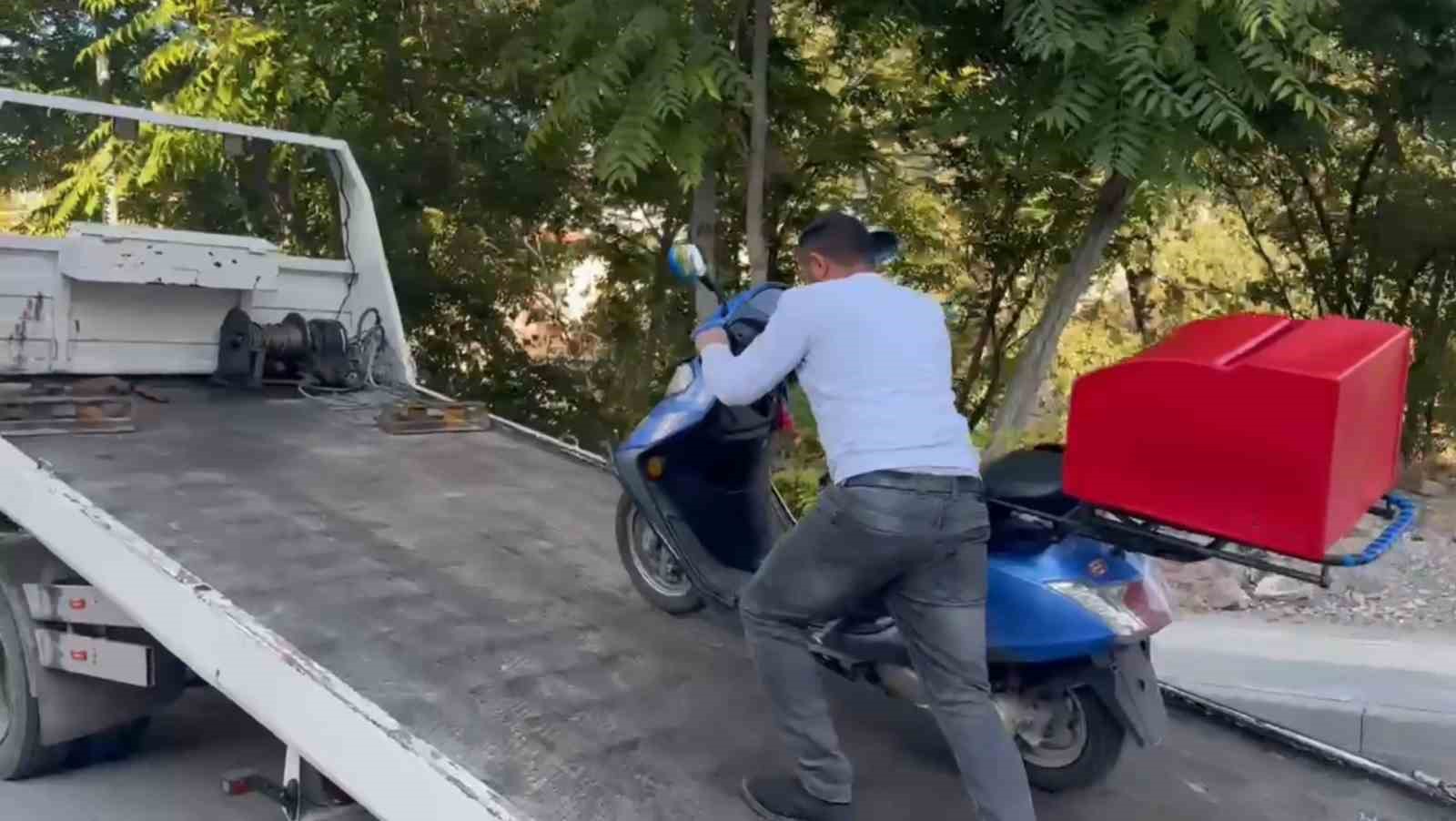 Plakasız, kasksız ve ehliyetsiz s&uuml;r&uuml;c&uuml;ye 35 bin 239 lira ceza
