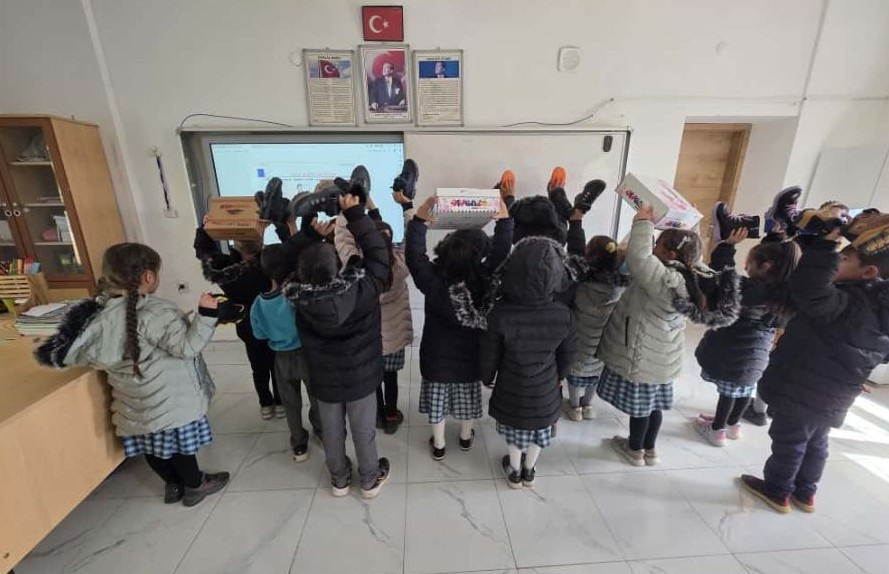 ETSO’dan  ihtiyaç sahibi öğrencilere giyim yardımı