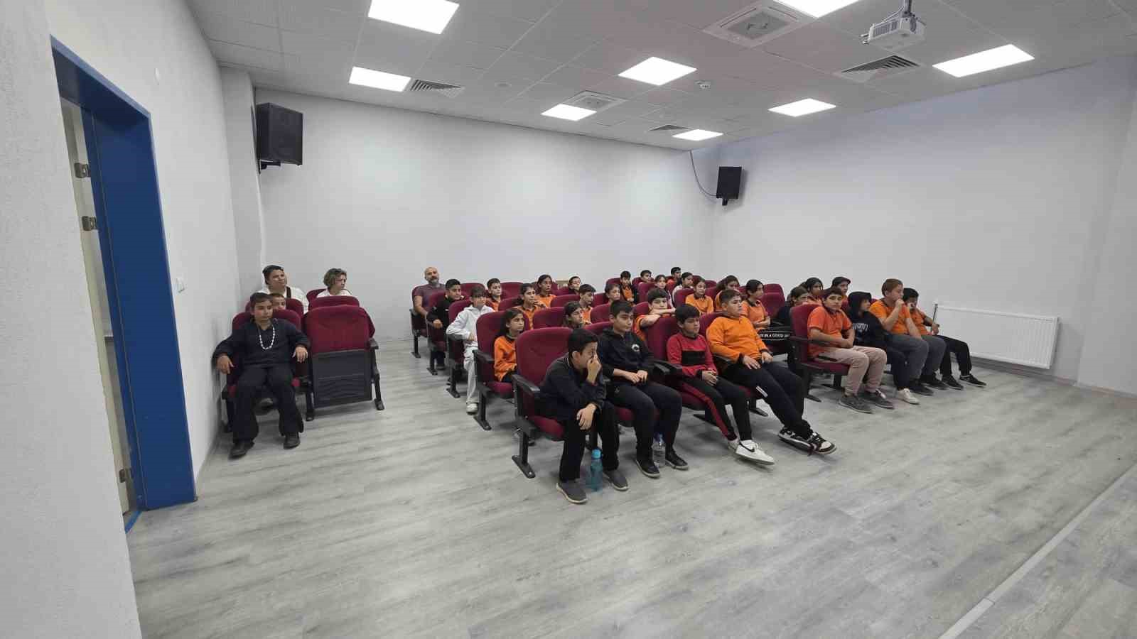 Didim&rsquo;de öğrencilere deniz ve su ürünleri bilinci aşılandı