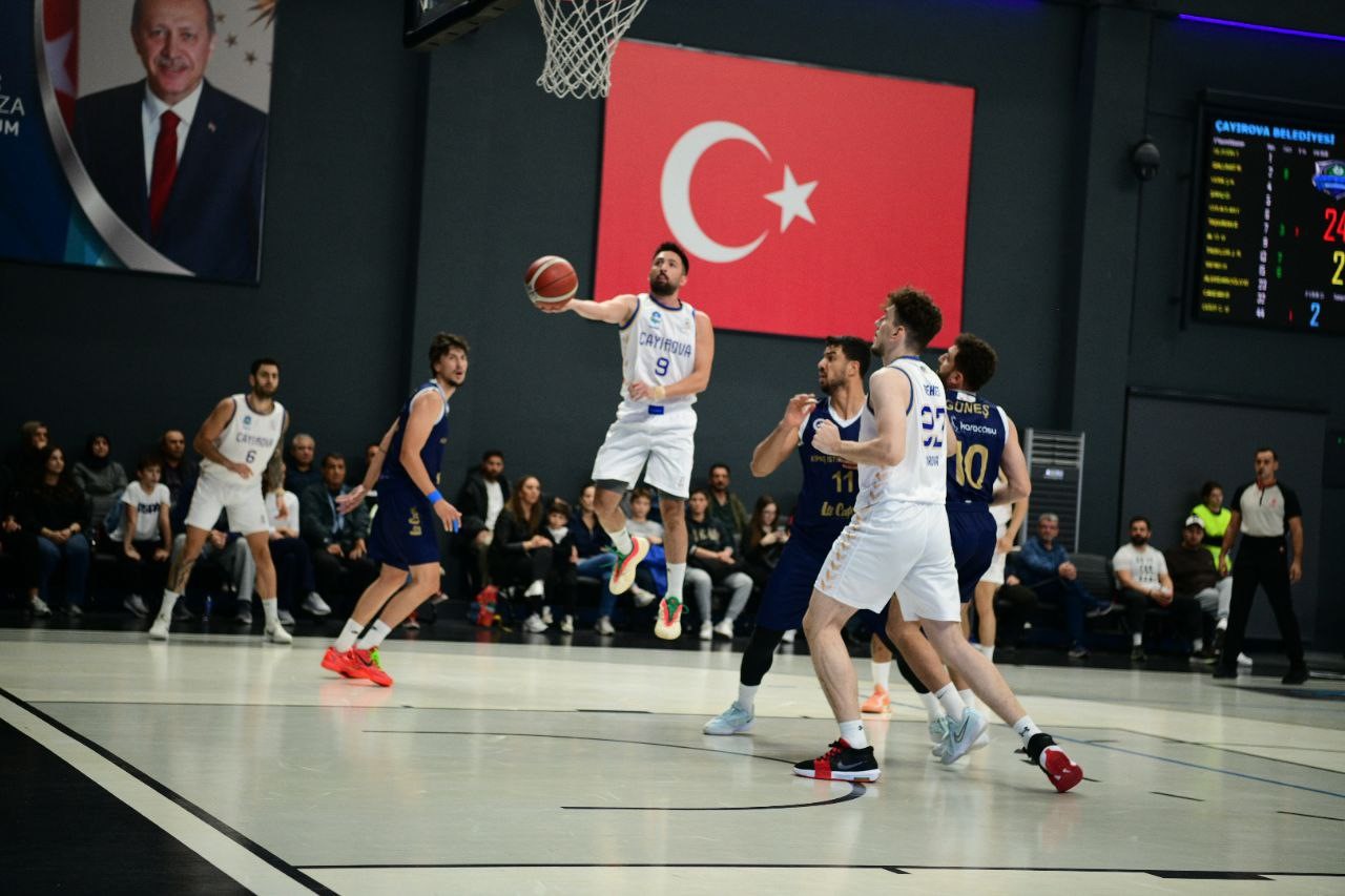 Çayırova Belediyesi’nden Kipaş İstiklal’e geçit yok: 90-86