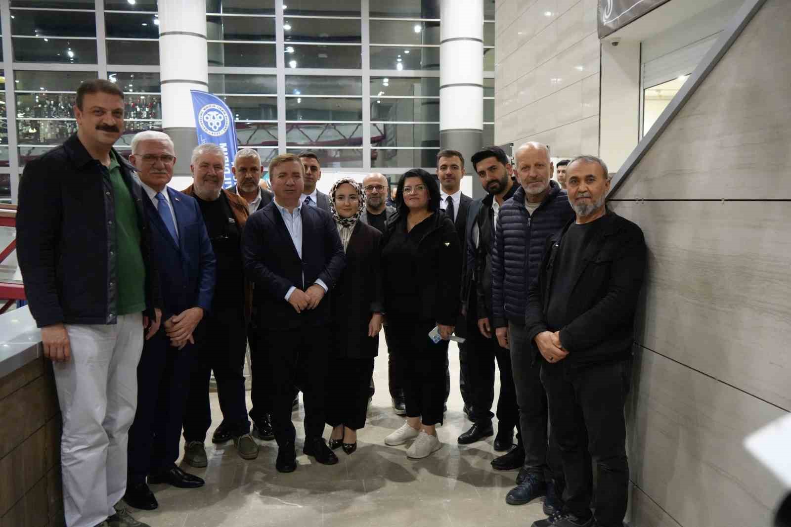 Mukaddes emanetleri g&ouml;rmek isteyenler soluğu bu sergide aldı
