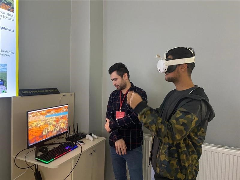 Öğrencilerden kapsamlı arıcılık gezisi