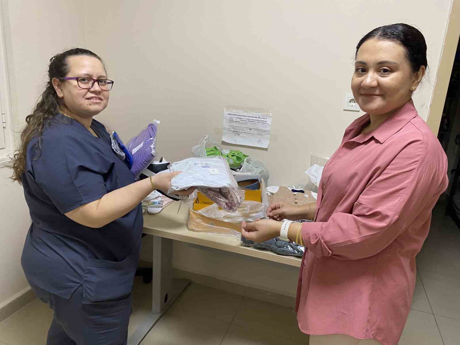 Alaşehir Kızılay&rsquo;dan Devlet Hastanesi Sosyal Marketine 600 kalem yardım
