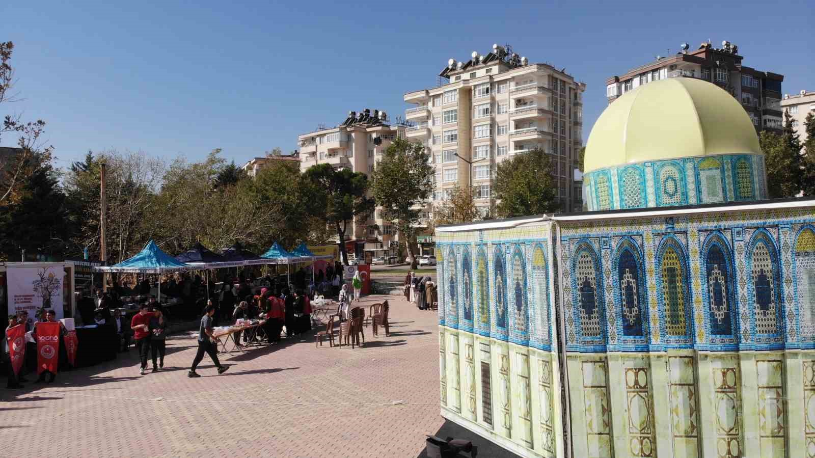 Kahramanmaraş’ta Gazze yararına hayır çarşısı