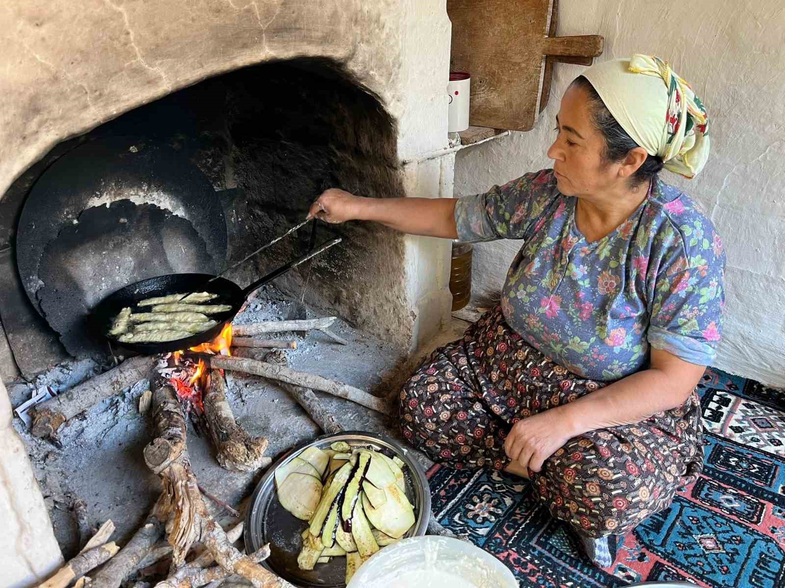 Bu köyde patlıcan et kadar kıymetli
