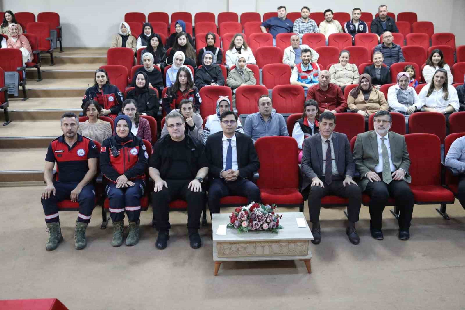 ÇAK-TİM’den kaymakamlık personeline deprem eğitimi