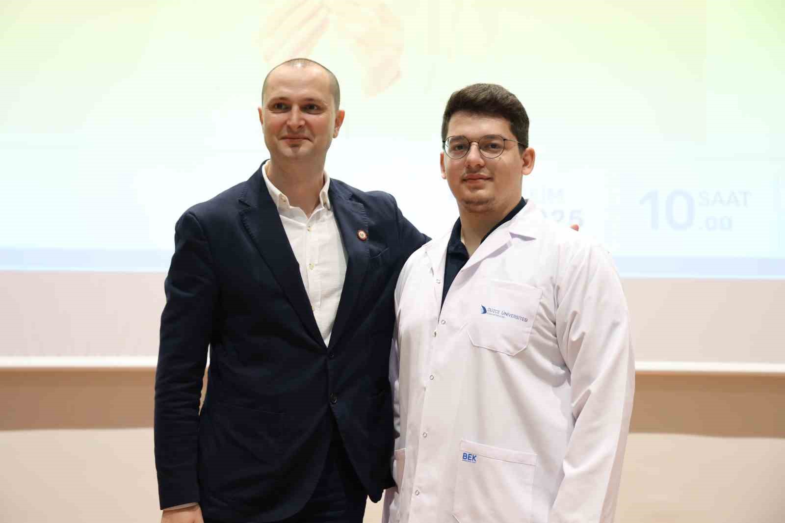 Öğrenciler beyaz önlüklerini giydi
