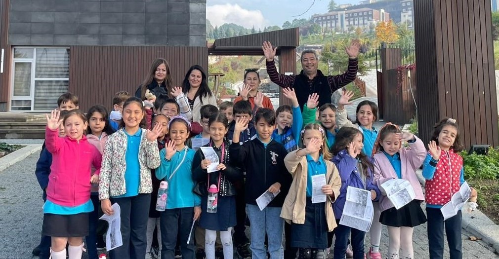 İlkokul öğrencileri botanik bahçesini ziyaret etti