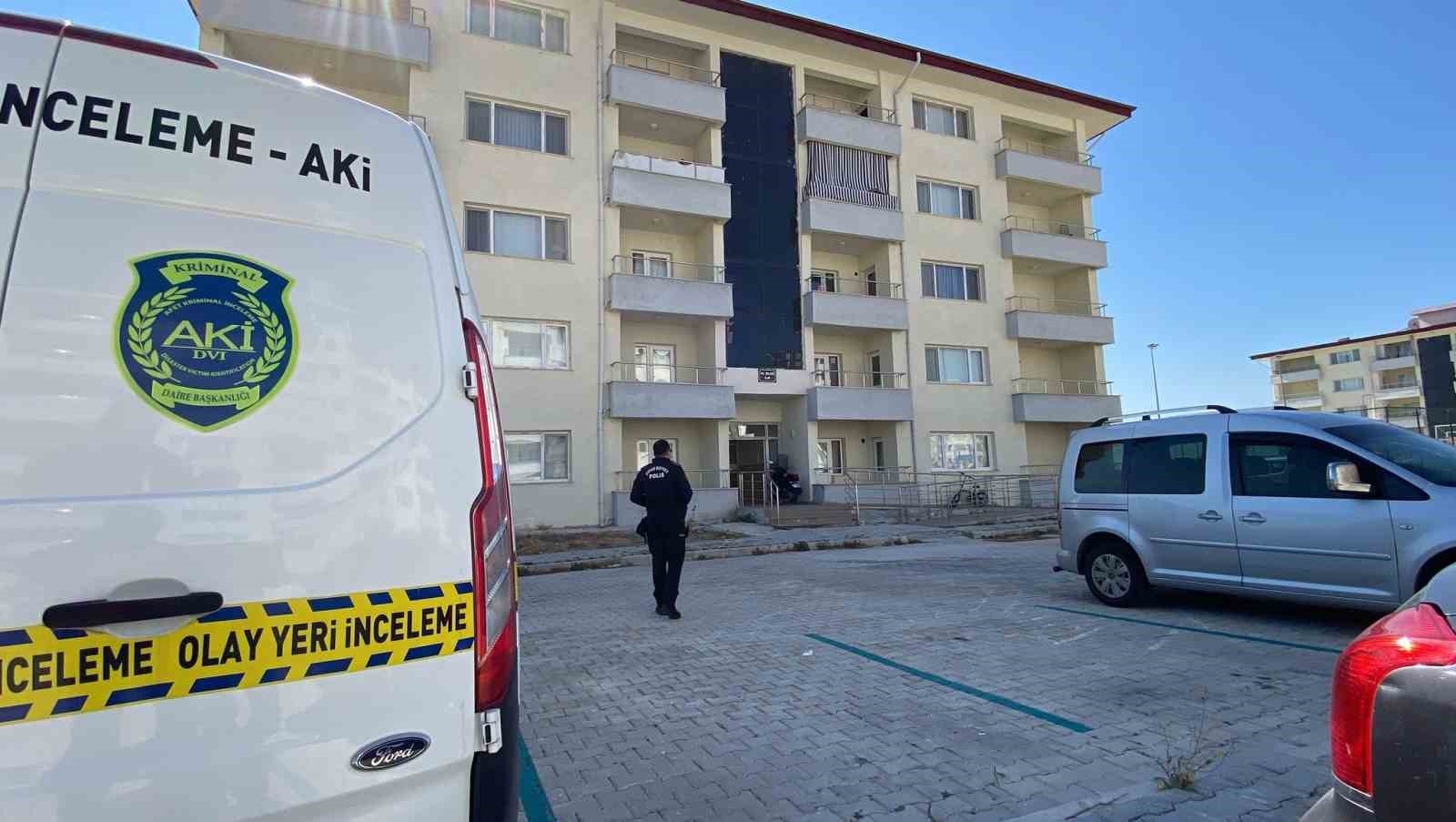 Burdur’da infaz koruma memuru evinde ölü bulundu