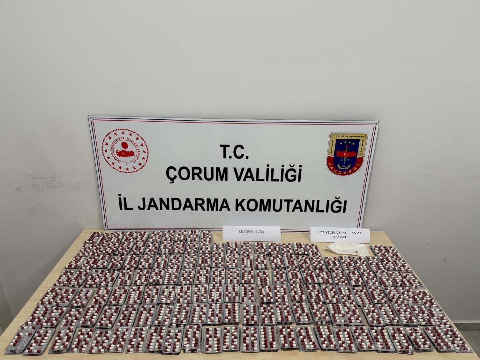 Çorum’da 3 bin adet uyuşturucu hap ele geçirildi