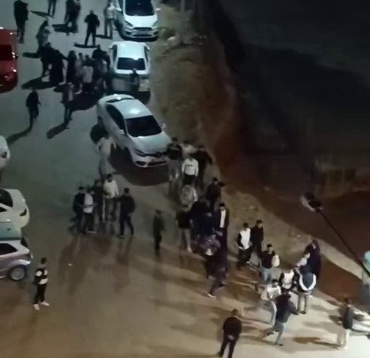 Adıyaman’da sopa, tekme ve yumruklu kavga anları kamerada