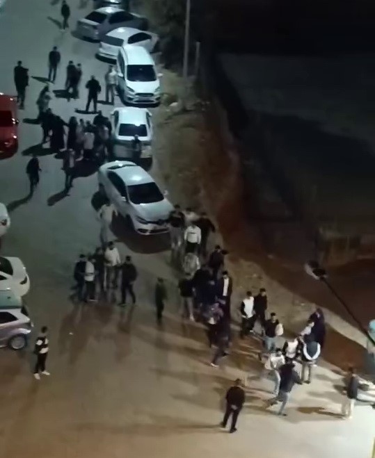 Adıyaman’da sopa, tekme ve yumruklu kavga anları kamerada