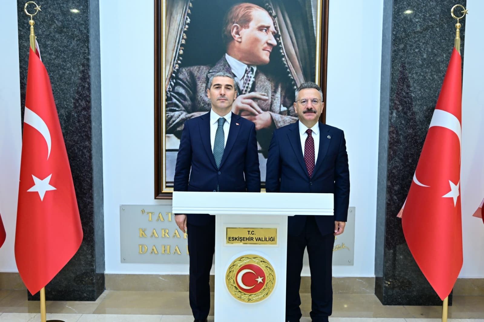 Uşak Valisi&rsquo;nden Eskişehir Valiliği&rsquo;ne ziyaret
