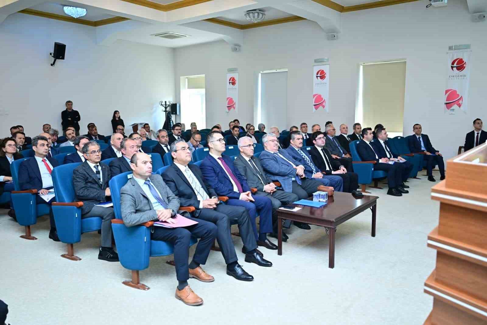 Eskişehir&rsquo;de planlanan 457 projenin 60&rsquo;ı tamamlandı
