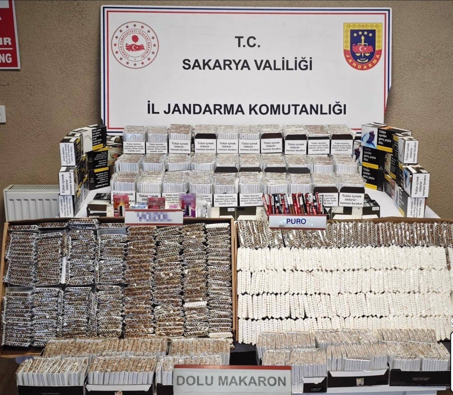 Sakarya&rsquo;da jandarma uyuşturucu ve ka&ccedil;ak&ccedil;ılığa ge&ccedil;it vermiyor
